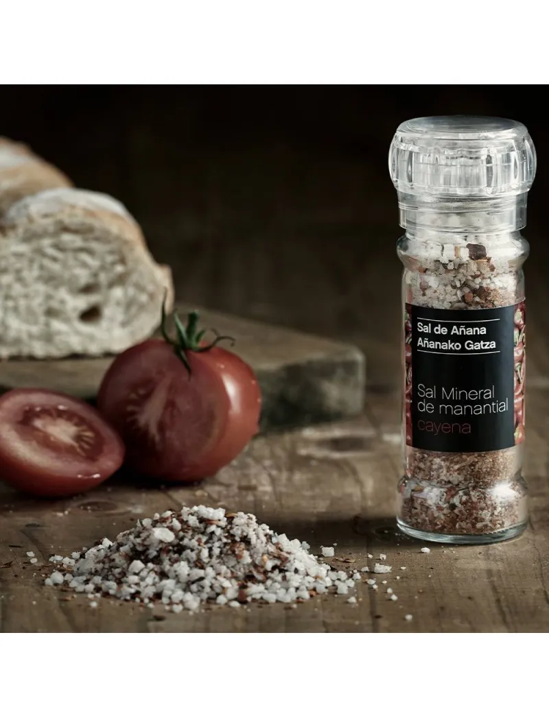 Mineral Spring Salt Grinder with Cayenne 75 gr. Añana salt